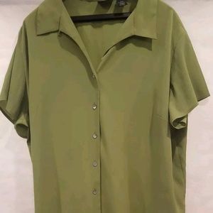 Laura Scott Woman Green  Plus Size 24W blouse